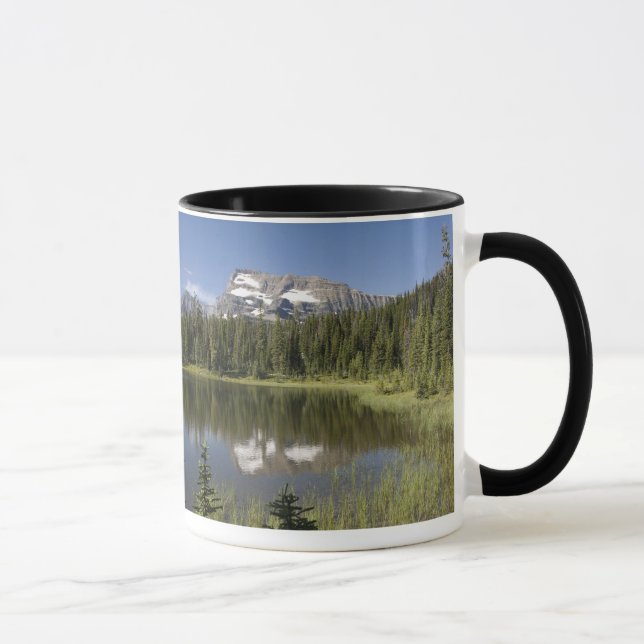 Caneca Pico de montanha refletido em um lago (Direita)