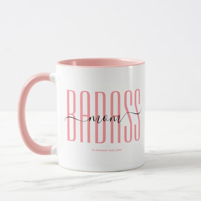 Caneca PINCO DE SCRIPT MOM FORTE DO SOLTEIRO MOM BADASS l (Esquerda)