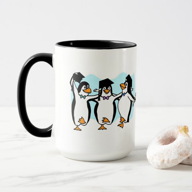 Caneca Pinguins de Graduação de Cartoons Bonitos (Com Donut)