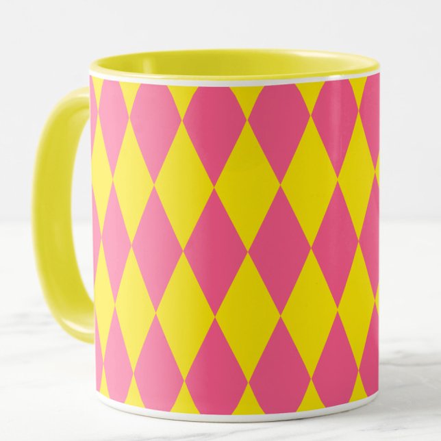 Caneca Pink and Yellow Harlequin Checkered Design  (Criador carregado)