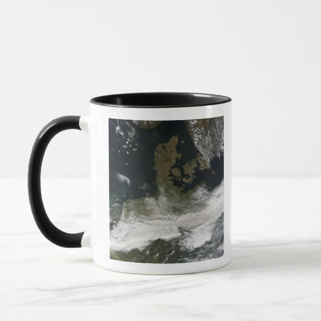Caneca Pluma de ash do vulcão 2 Eyjafjallajokull (Esquerda)