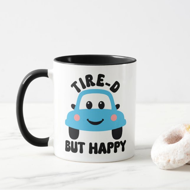 Caneca pneu, mas um carro engraçado feliz (Com Donut)