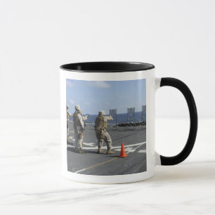 Caneca Polícia militar treina com Berretta M9