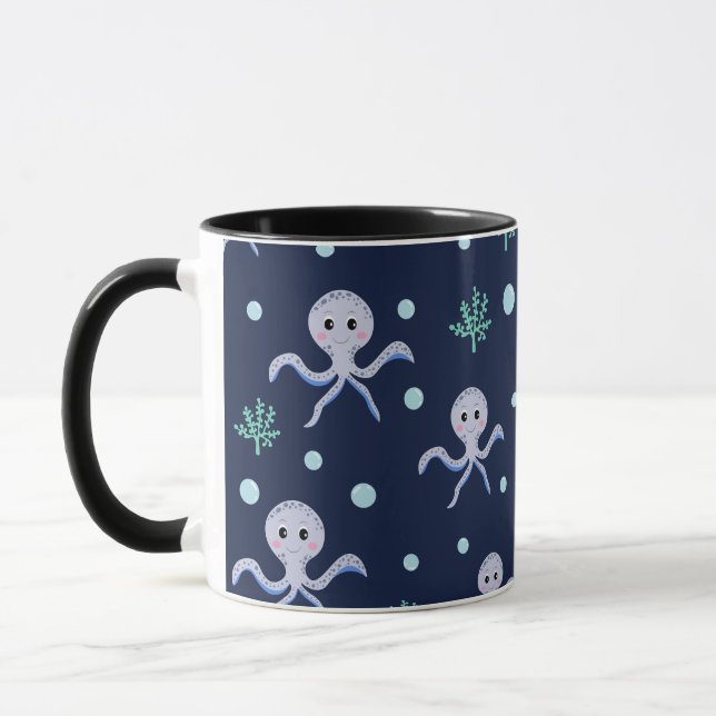 Caneca Polvo sob o padrão infantil marinho (Esquerda)