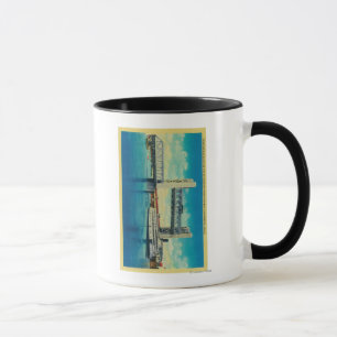 Caneca Ponte da torre elevado para o Rio Sacramento