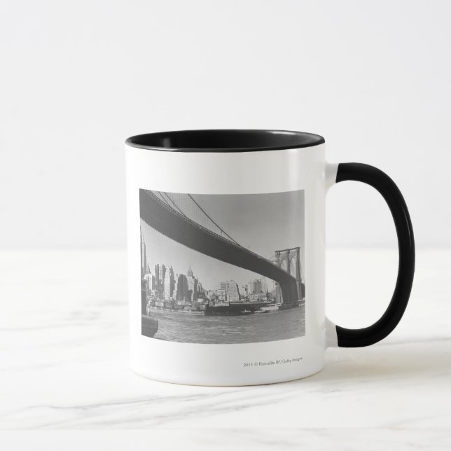 Caneca Ponte de Brooklyn e skyline New York de Manhattan (Direita)