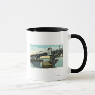Caneca Ponte que conectam Lewiston e castanho-aloirado