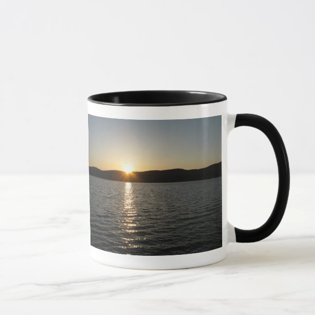 Caneca Pôr do sol em Onota Lake: Horizontal (Direita)