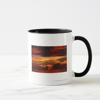 Caneca Por do sol no mar