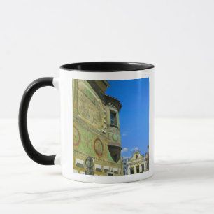 Caneca Praça da cidade velha rodeada pelo século XVI