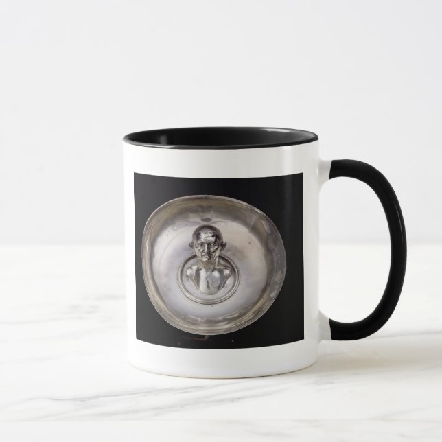 Caneca Prato com o busto de um homem para dentro (Direita)