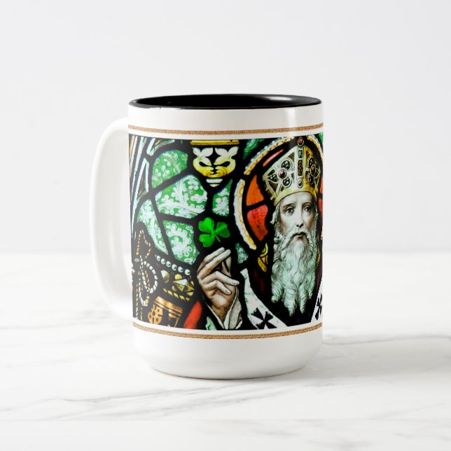 Caneca Presente no Dia de São Patrício (Frente Esquerda)