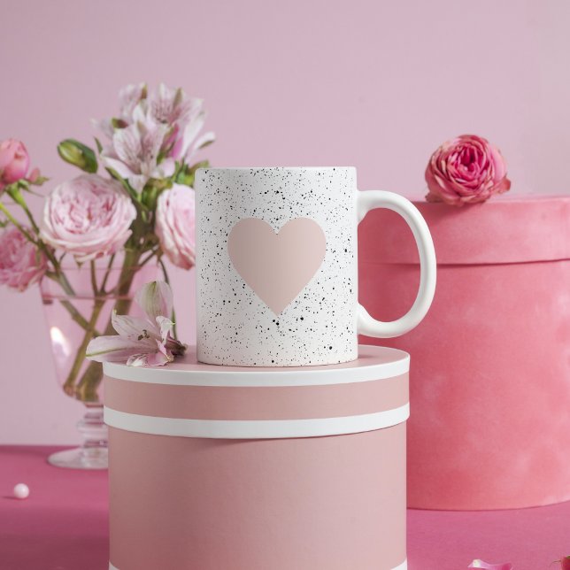 Caneca Presente Rosa e Coração Moderno Pastel (Criador carregado)