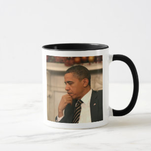 Caneca Presidente Barack Obama reflete enquanto se encont