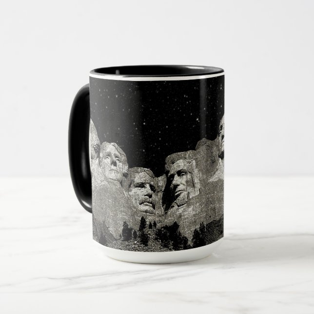 Caneca Presidentes Americanos Monte Rushmore, (Frente Esquerda)