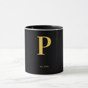 Caneca Preta com Letra Dourada Caneca de Monogra