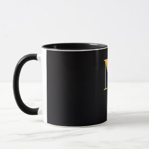 Caneca Preta com Letra Dourada M Caneca de Monog