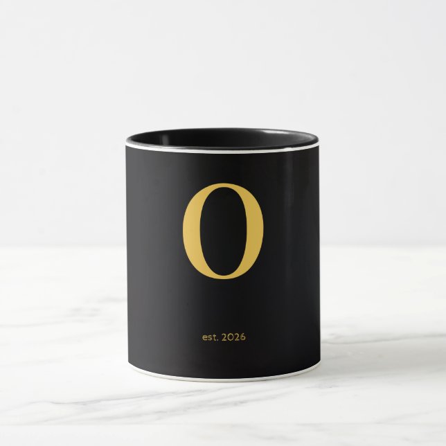 Caneca Preta O Letra Dourada | Caneca de Monograma (Centro)