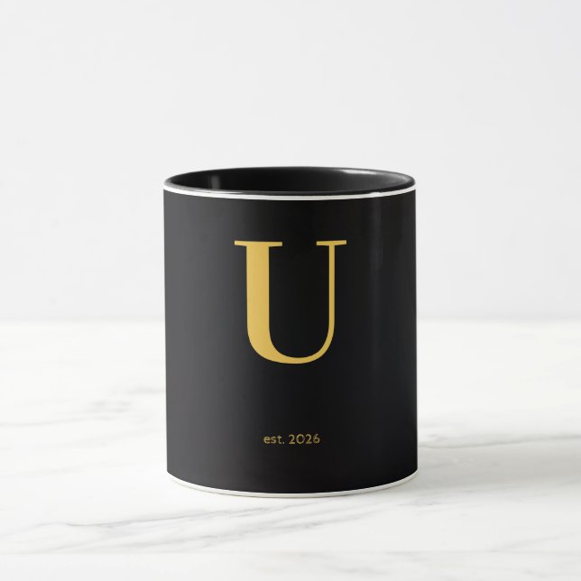 Caneca Preta U Letra Dourada | Caneca Monograma Mi (Centro)