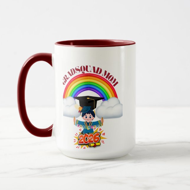 Caneca Proud Mom Grad Squad 2026 (Esquerda)