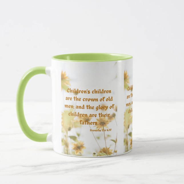 Caneca Proverbs 17:6 KJV Escritura de Bíblia Pic de Dois  (Esquerda)