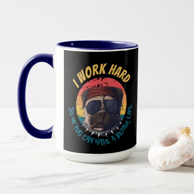 Caneca Pug I WORK DURO Mug (Com Donut)