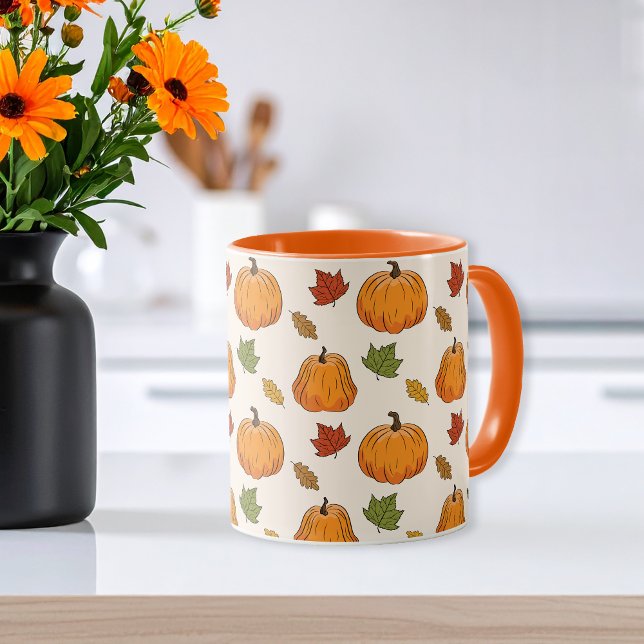 Caneca Pumpkins Laranja E Padrão De Folhas De Outono (Criador carregado)