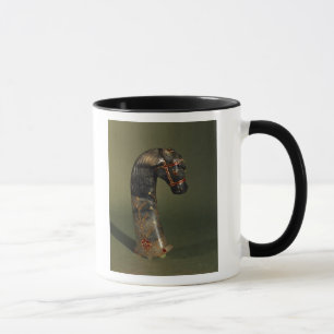 Caneca Punho do punhal sob a forma de uma cabeça de