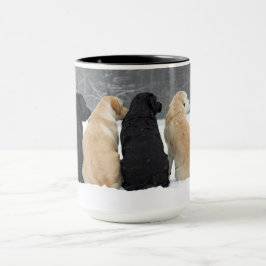 Caneca Quatro Cães Labradores Na Neve