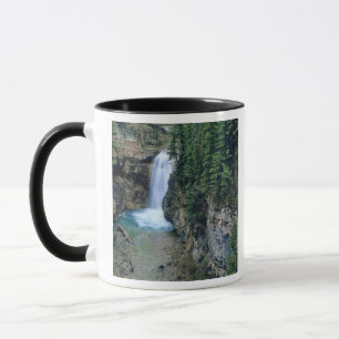 Caneca Quebra d'água em Falls Creek em Lewis e Clark