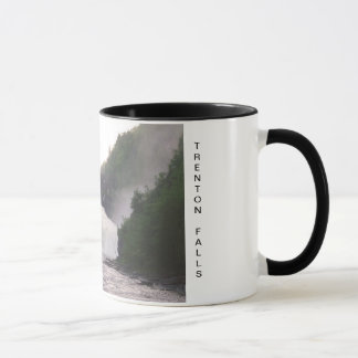 Caneca Quedas de Trenton - quedas altas no verão
