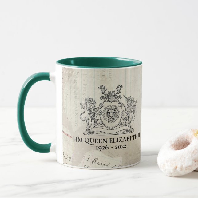 Caneca Rainha HM Elizabeth II 1926-2022 (Com Donut)