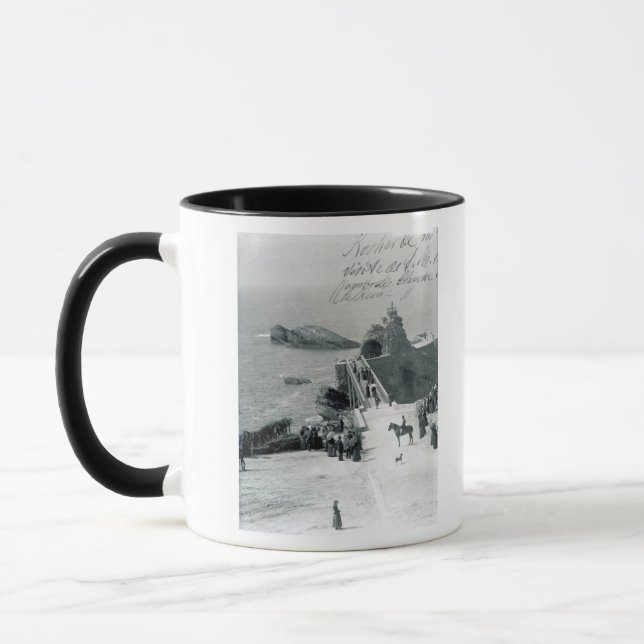 Caneca Rainha Victoria na costa francesa (Esquerda)