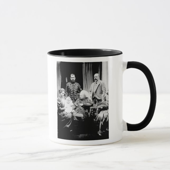 Caneca Rainha Victoria, Tsar Nicholas II (Direita)