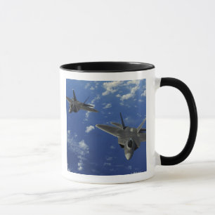 Caneca Raptores da força aérea de E.U.F-22 em vôo pert