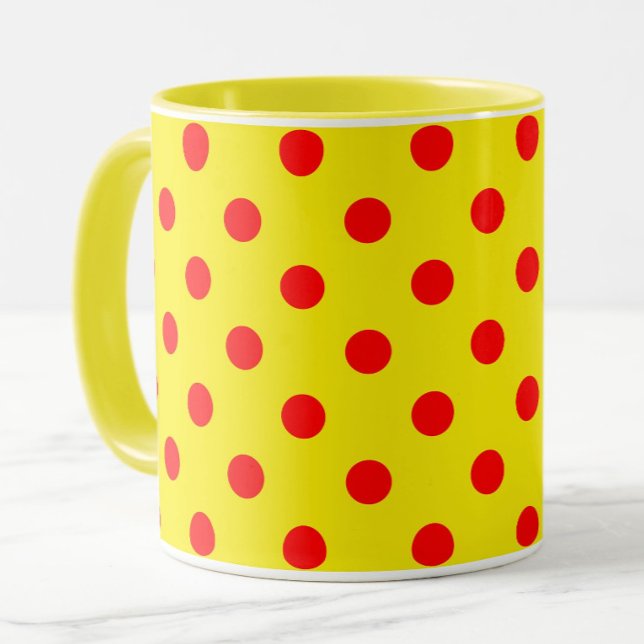 Caneca Red On Yellow Polka Dots Pattern Design  (Criador carregado)