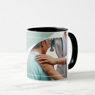 Caneca Respeito e Cuidado - Uma Caneca com uma Men