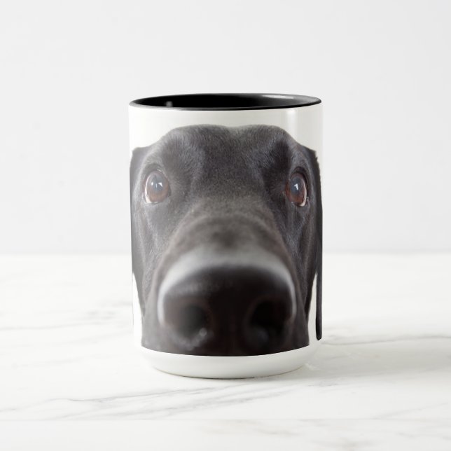 Caneca Retrato de Closeup Black Labrador (Centro)