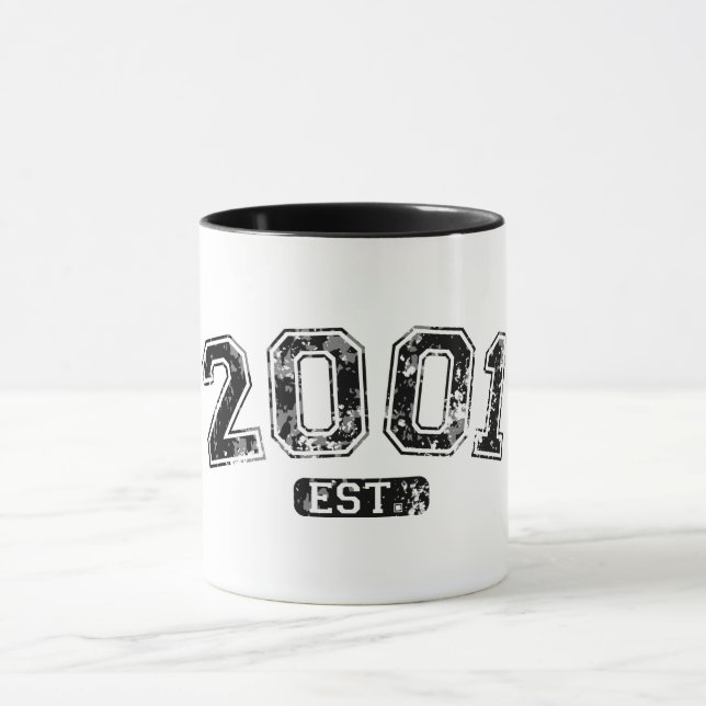 Caneca Retro 2001 Grunge Est. Gráfico Estabelecido (Centro)
