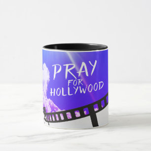 Caneca Reze por Hollywood no Céu Roxo
