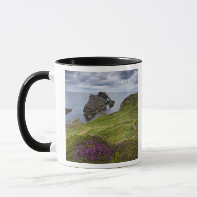Caneca Rocha do violino do arco, Portknockie, Scotland (Esquerda)