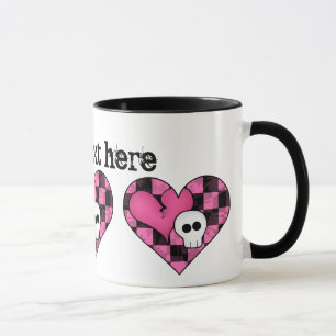 Caneca Rosa quente do punk bonito e coração e crânio d