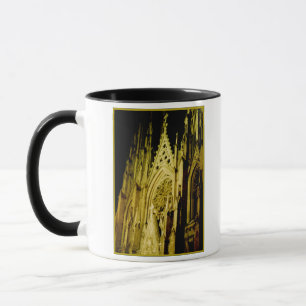 Caneca rua. Catedral de Patrick em Night' Mug