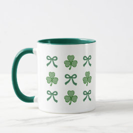 Caneca Rua Coquette. Fitas e Vestuário Verdes do Dia de P