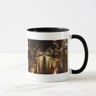 Caneca Rua da cidade à noite