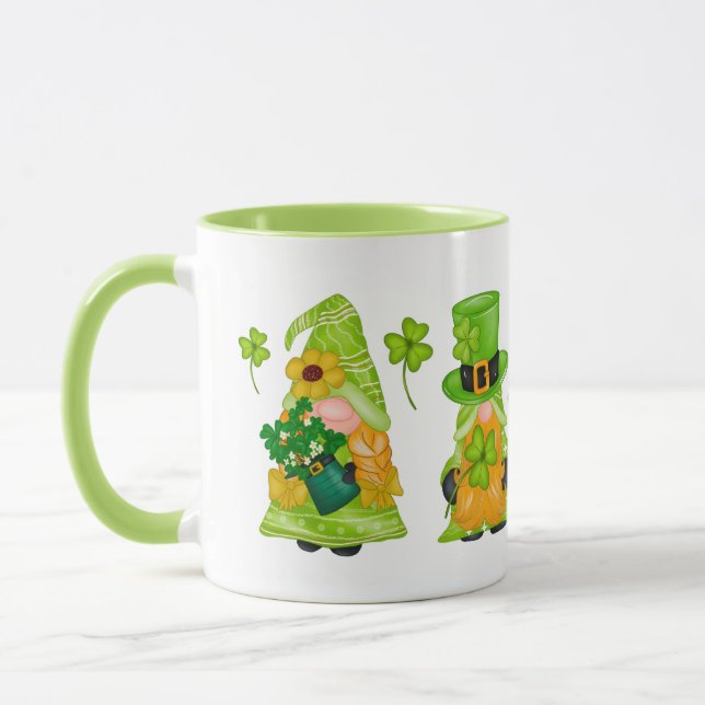 Caneca Rua de Shamrock do Gnomo Verde Leprechaun. (Esquerda)