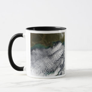 Caneca Ruas da nuvem no Golfo do México