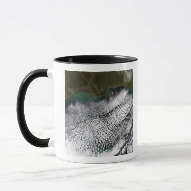Caneca Ruas de nuvens no Golfo do México (Esquerda)