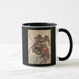 Caneca Samurai sangrento na armadura completa em um