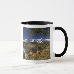 Caneca San Juan Mountains e Aspen tree em cor
